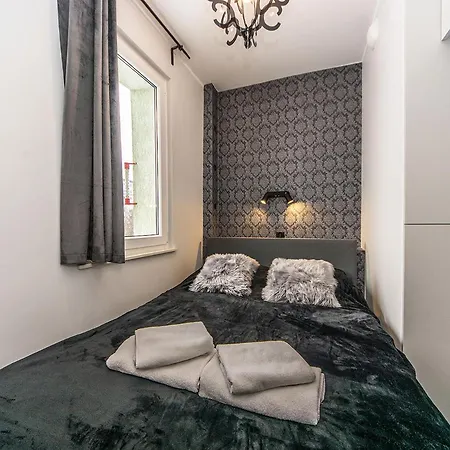 Apartament Glow Apartments, Park Reagan