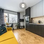 Διαμέρισμα Glow Apartments, Park Reagan *